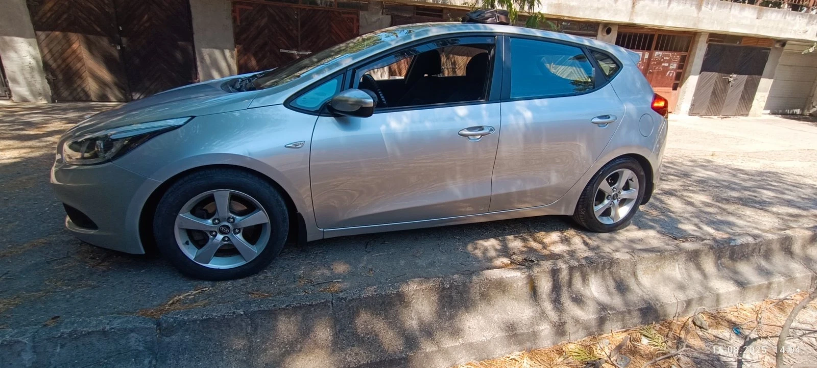 Kia Ceed 1.6 / 136 кс / ГАЗ BRC, снимка 2 - Автомобили и джипове - 54243466