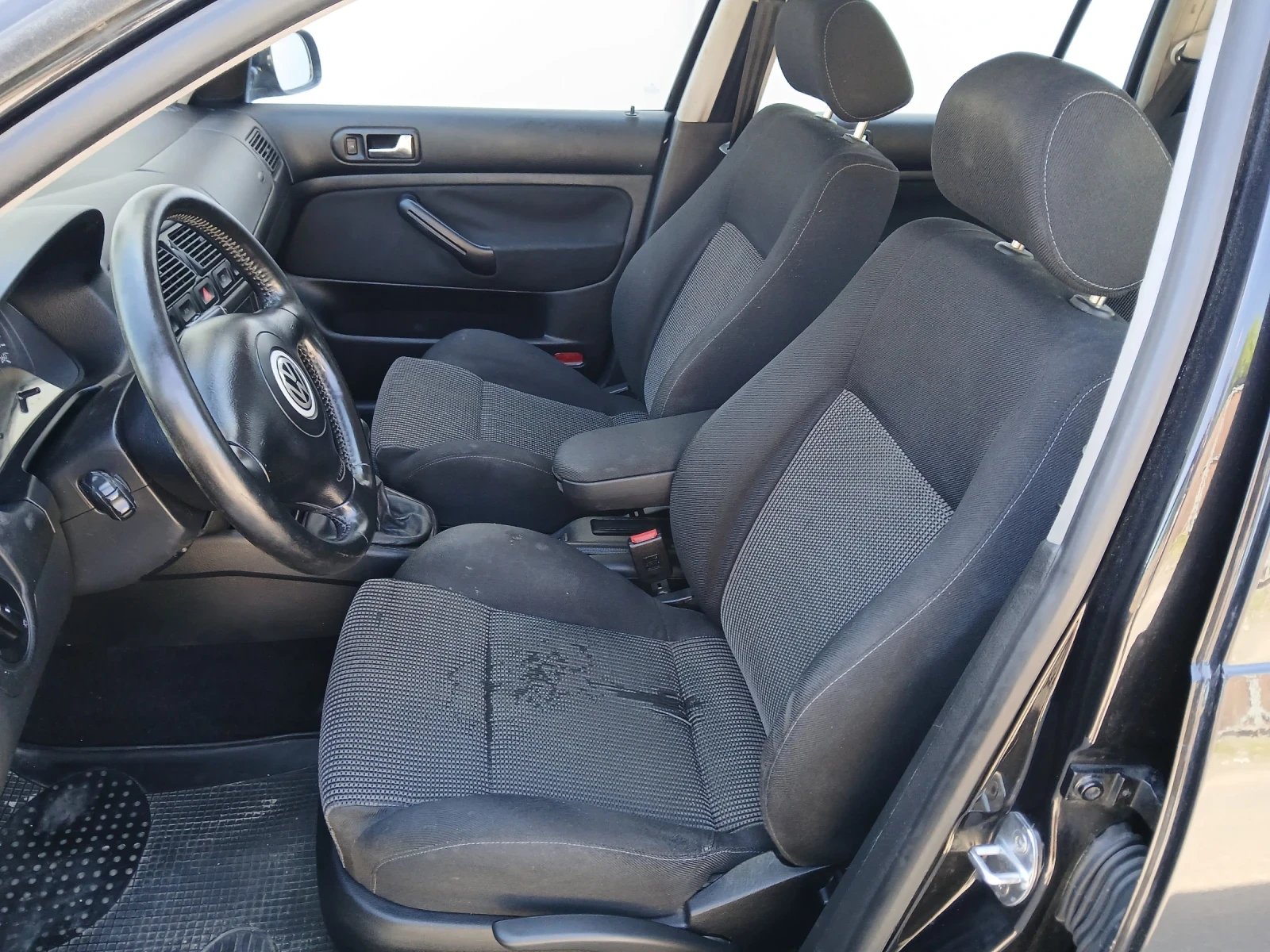 VW Golf 1.9TDI-116k.s, снимка 10 - Автомобили и джипове - 54308461