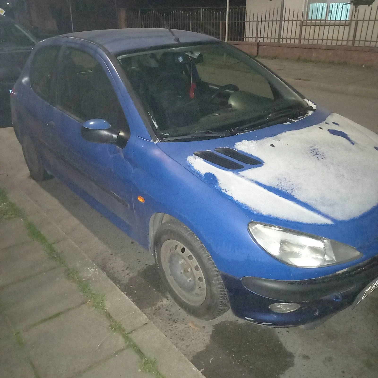 Peugeot 206, снимка 2 - Автомобили и джипове - 54341579
