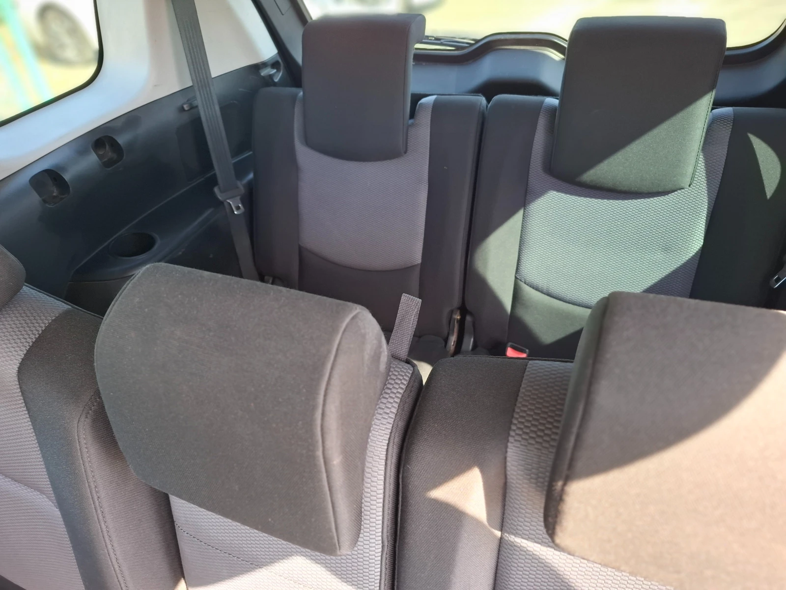 Mazda 5 1, 8i  ��� 7����� ������  | Mobile.bg � ����������� 13