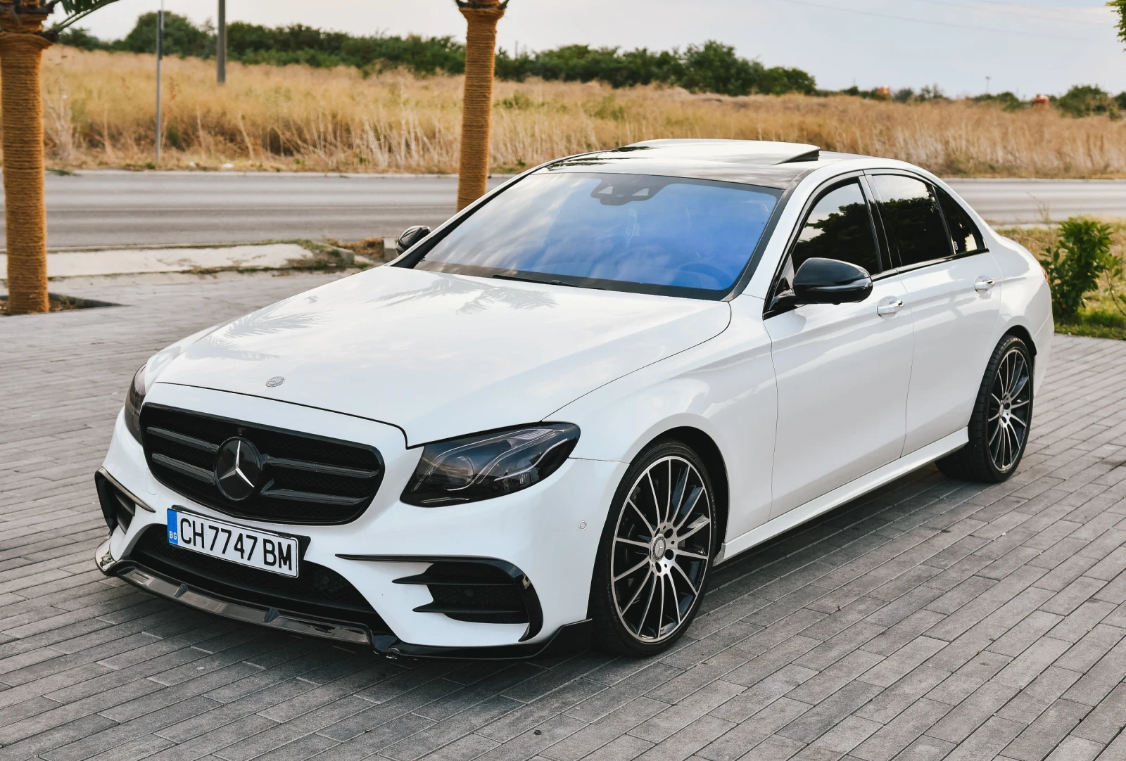 Mercedes-Benz E 350 DIGITAL AMG DISTRONIC