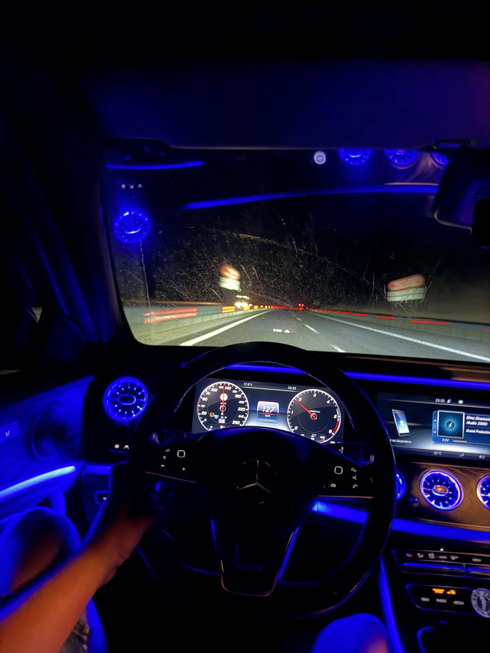 Mercedes-Benz E 350 DIGITAL AMG DISTRONIC, снимка 16 - Автомобили и джипове - 55755960