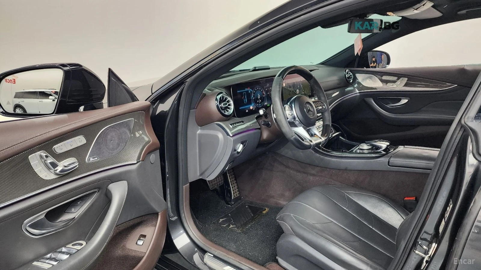Mercedes-Benz CLS 53 AMG HUD* ECS* 360* МАСАЖИ* ПАНО, снимка 8 - Автомобили и джипове - 55796651