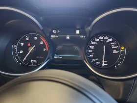 Alfa Romeo Stelvio VELOCE/AWD/H&K/Distronic/RED Interior, снимка 11