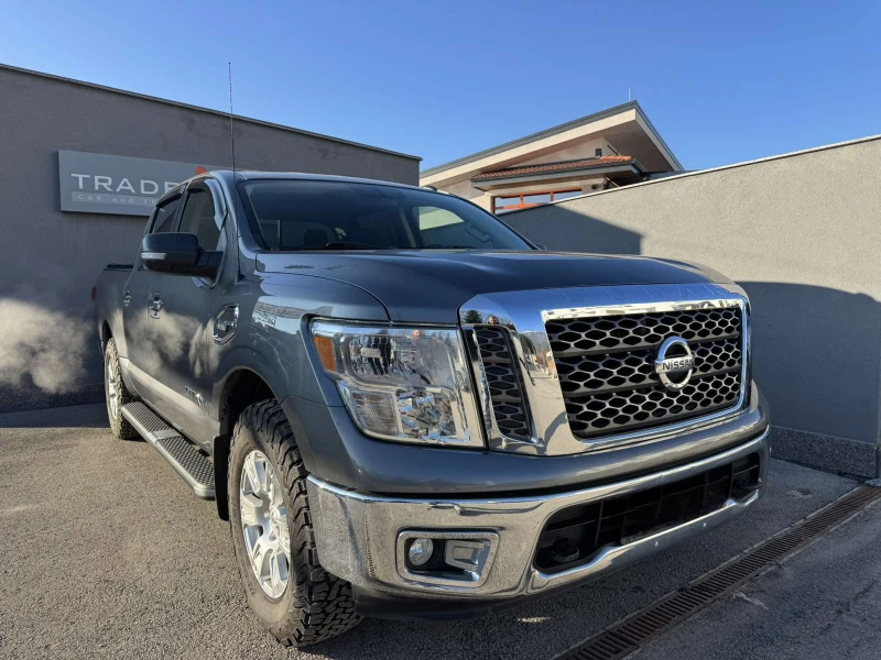 Nissan Titan crew cab 5.6L V8 4x4, снимка 3 - Автомобили и джипове - 48337234