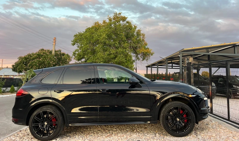 Porsche Cayenne 4.8TURBO PANORAMA/2xTW/XENON/NAVI/PODGREV/KOJA/TOP, снимка 6 - Автомобили и джипове - 50987144