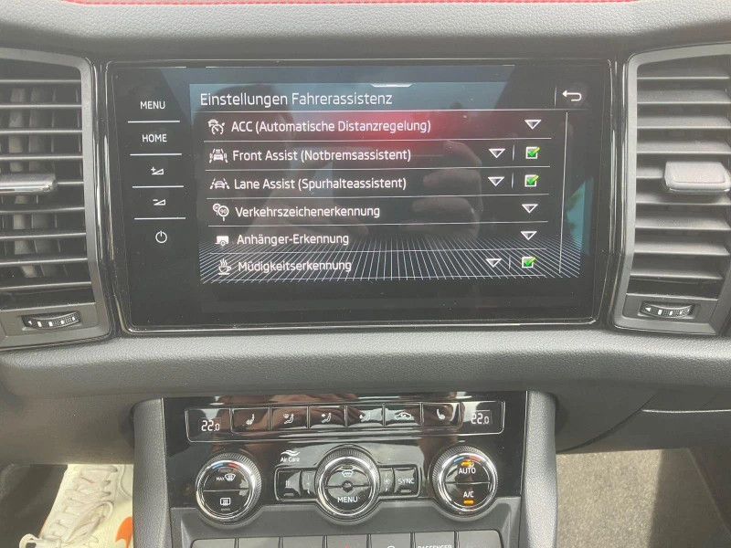 Skoda Kodiaq RS* 2.0 TSI* 4x4* DSG* DISTR* KEYLESS* , снимка 10 - Автомобили и джипове - 51200864