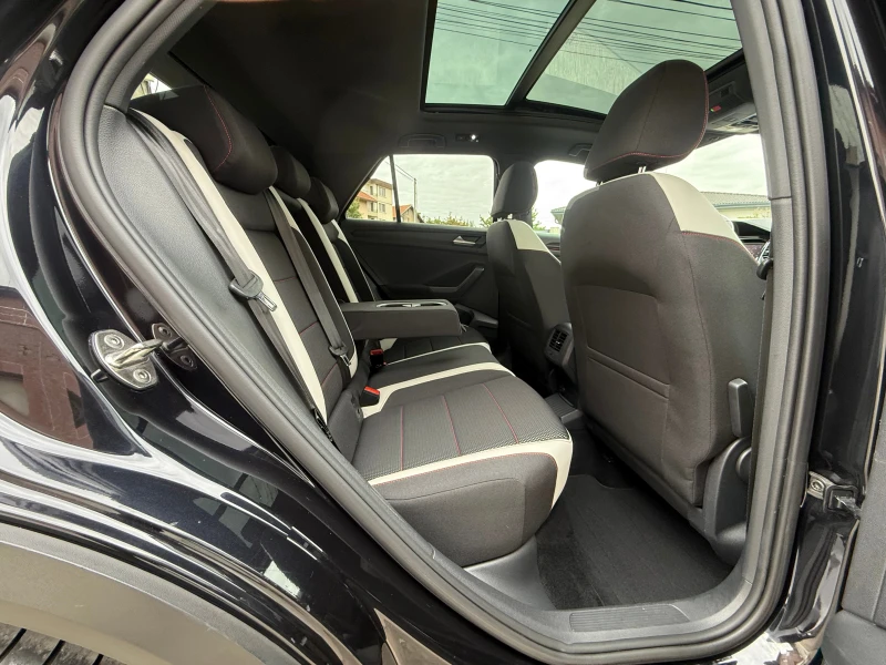 VW T-Roc AVTOMAT-4X4-DIGITAL-ШВЕЙЦАРИЯ-FULL-FULL, снимка 16 - Автомобили и джипове - 51911950