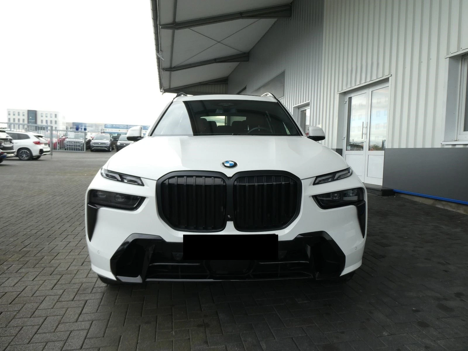 BMW X7 40d/ FACELIFT/ M-SPORT/ HEAD UP/ PANO/ CAMERA/  - изображение 2