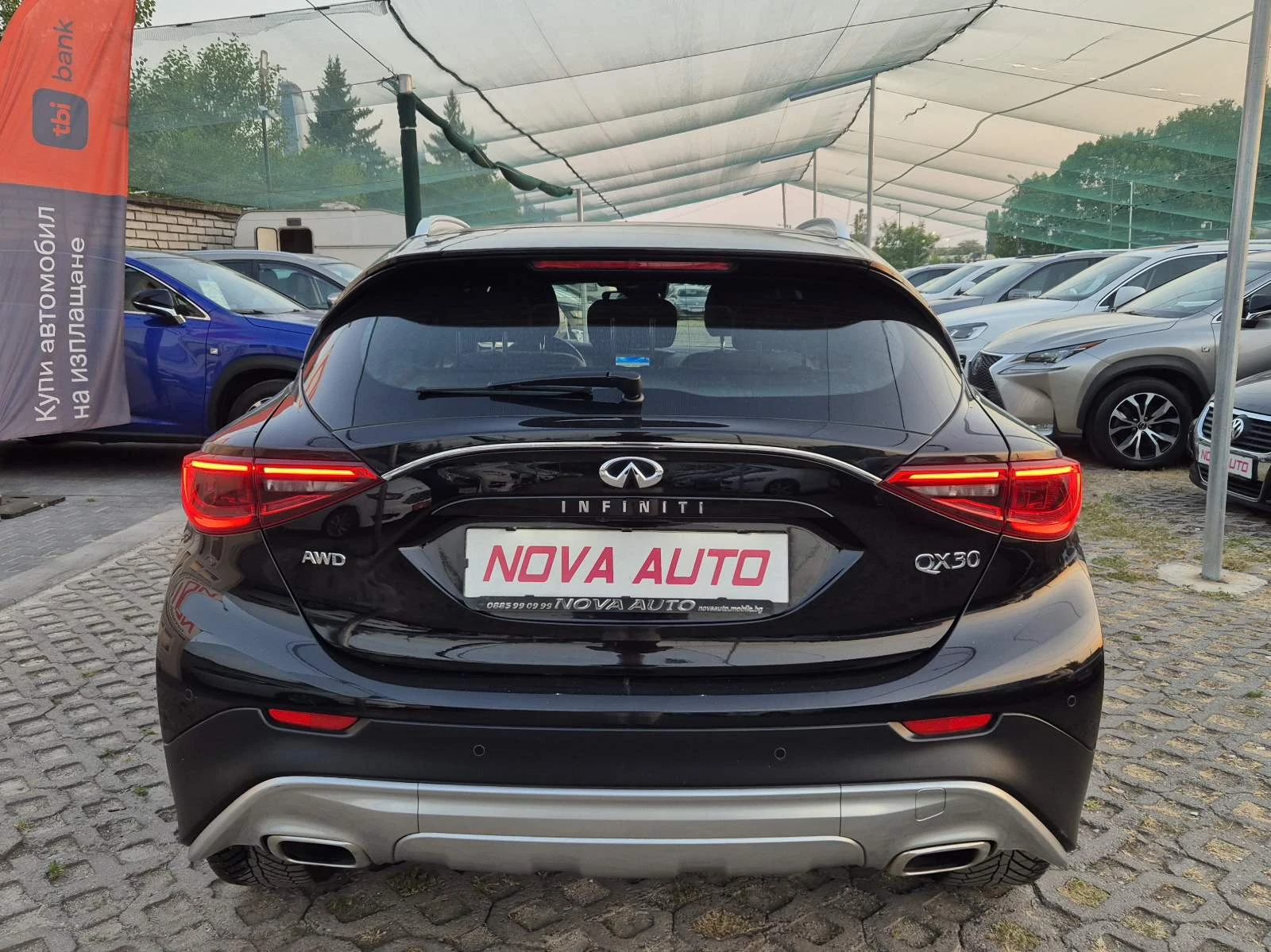 Infiniti QX30 2.2D-4X4-PREMIUM-ПАНОРАМА-160000км-СУПЕР СЪСТОЯНИЕ - изображение 3