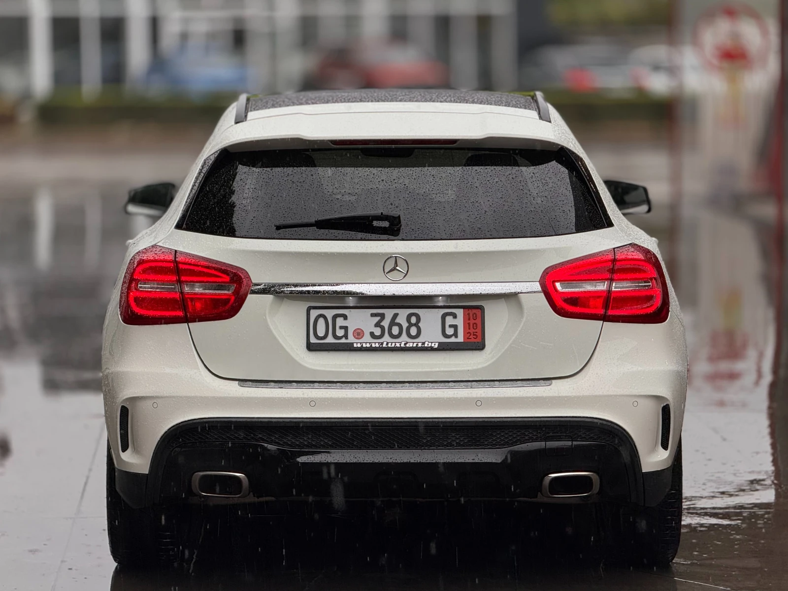 Mercedes-Benz GLA 220 - 4-matic - Amg - Panorama - Led - Navi - - изображение 3