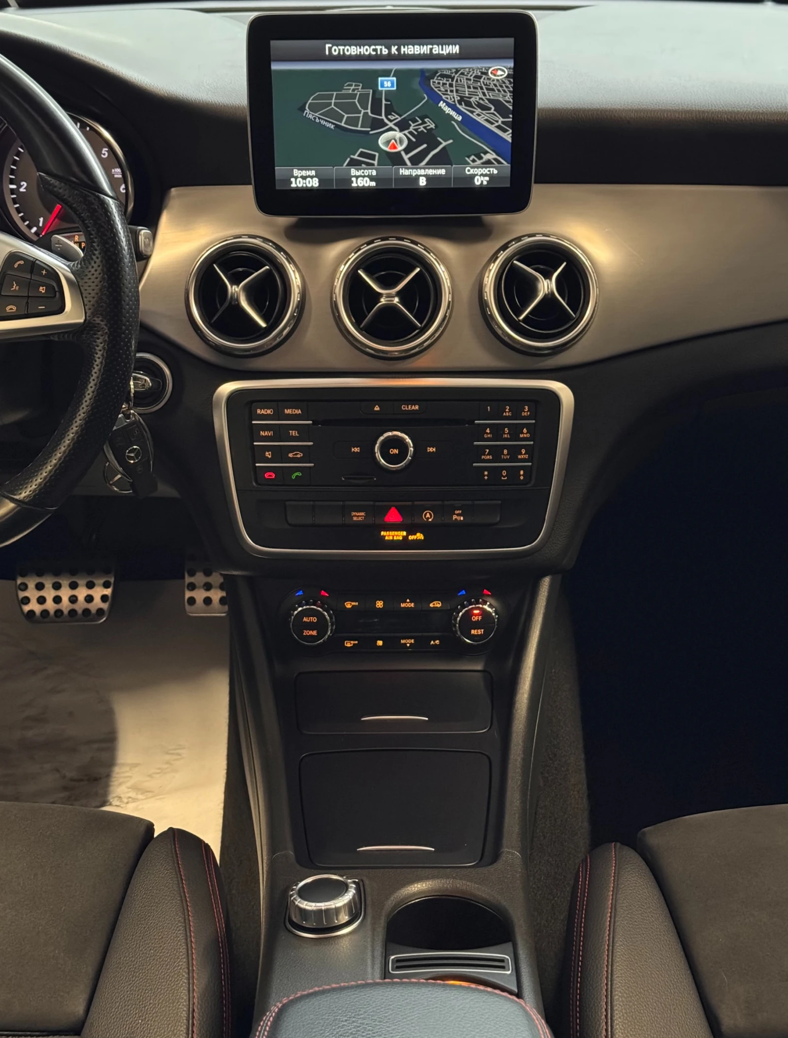 Mercedes-Benz GLA 220 - 4-matic - Amg - Panorama - Led - Navi - - изображение 10