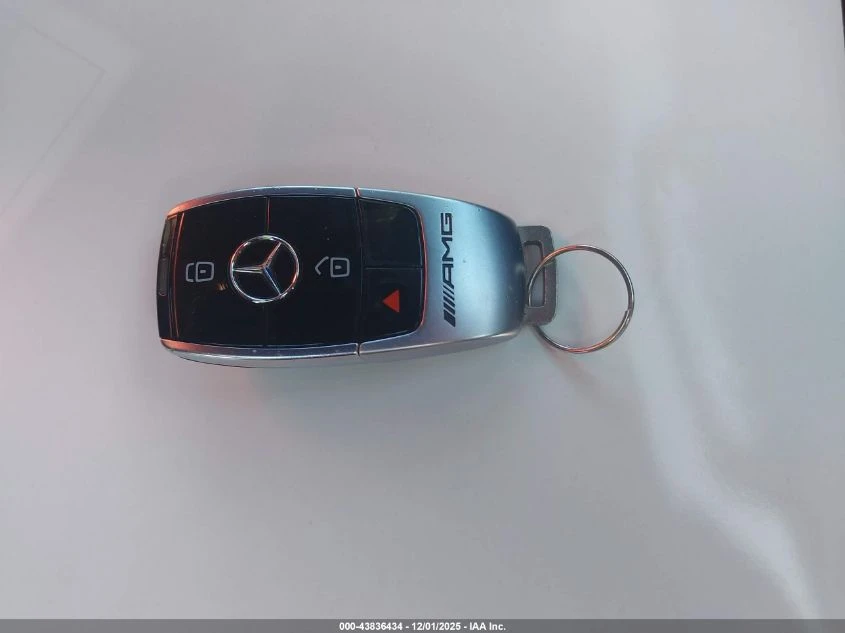 Mercedes-Benz G 63 AMG 4.0L V-8 DI, DOHC, VVT, TURBO, 577HP All Wheel - изображение 3