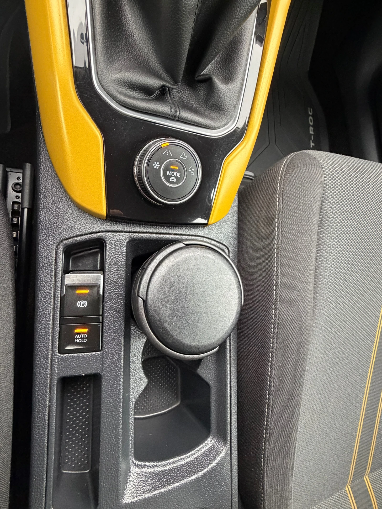 VW T-Roc 2.0d, 4-motion, снимка 9 - Автомобили и джипове - 54067968