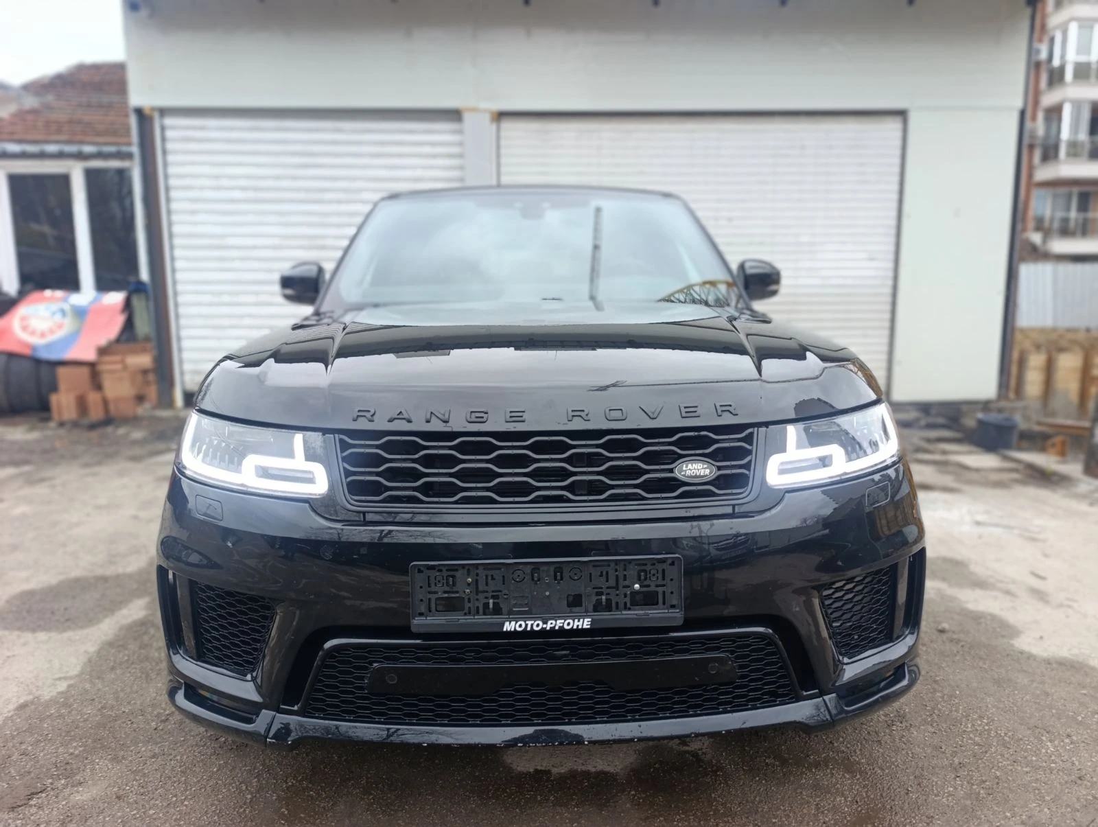 Land Rover Range Rover Sport 3.0 HSE Dynamic/Matrix /Pano, снимка 2 - Автомобили и джипове - 54166192