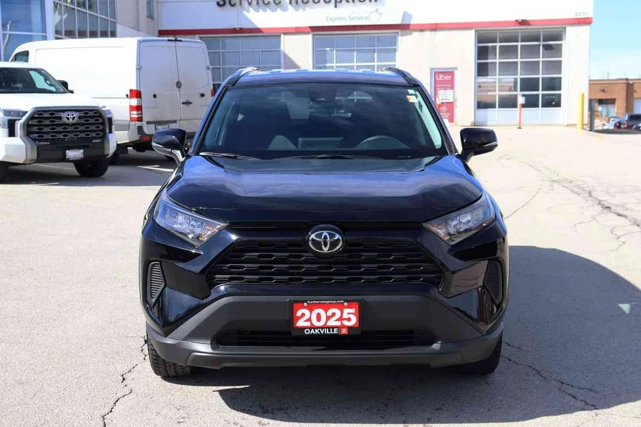 Toyota Rav4 2.5L Hybrid LE | , снимка 2 - Автомобили и джипове - 54641274
