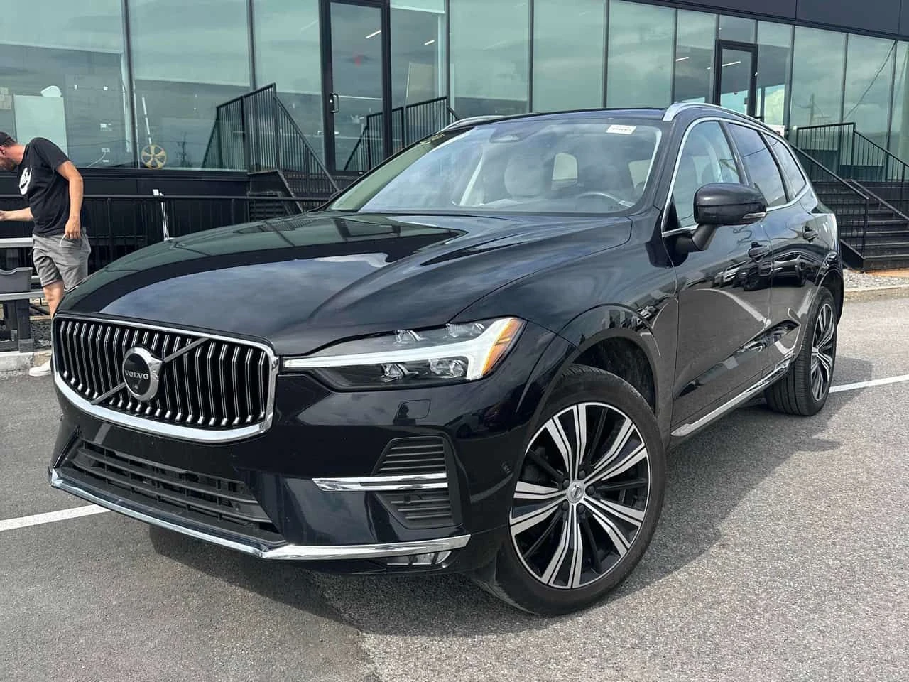 Volvo XC60 Plus Bright Theme | CARFAX | ОПЦИЯ ЗА ФИНАНСИРАНЕ