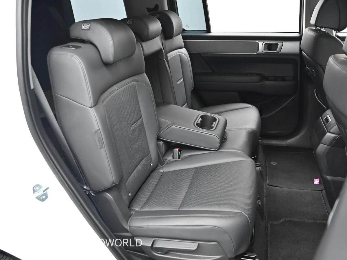 Hyundai Santa fe Модификация: 2.5T 4WD| Адаптивен круиз| обдухване, снимка 11 - Автомобили и джипове - 55328182