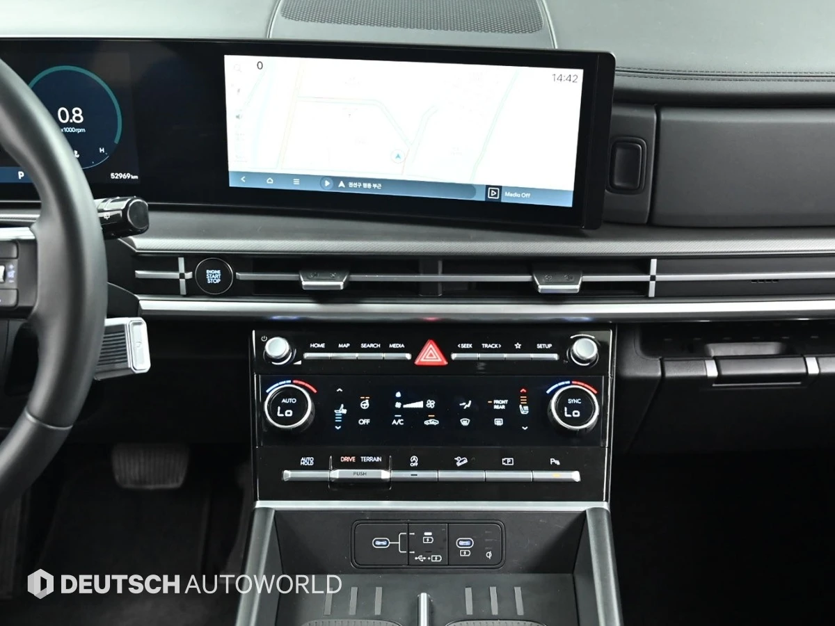 Hyundai Santa fe Модификация: 2.5T 4WD| Адаптивен круиз| обдухване, снимка 13 - Автомобили и джипове - 55328182
