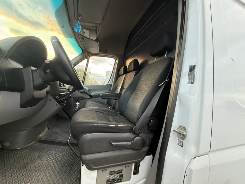 Mercedes-Benz Sprinter 313 2016г* XXL* Клима* LONG, снимка 14 - Бусове и автобуси - 51254433