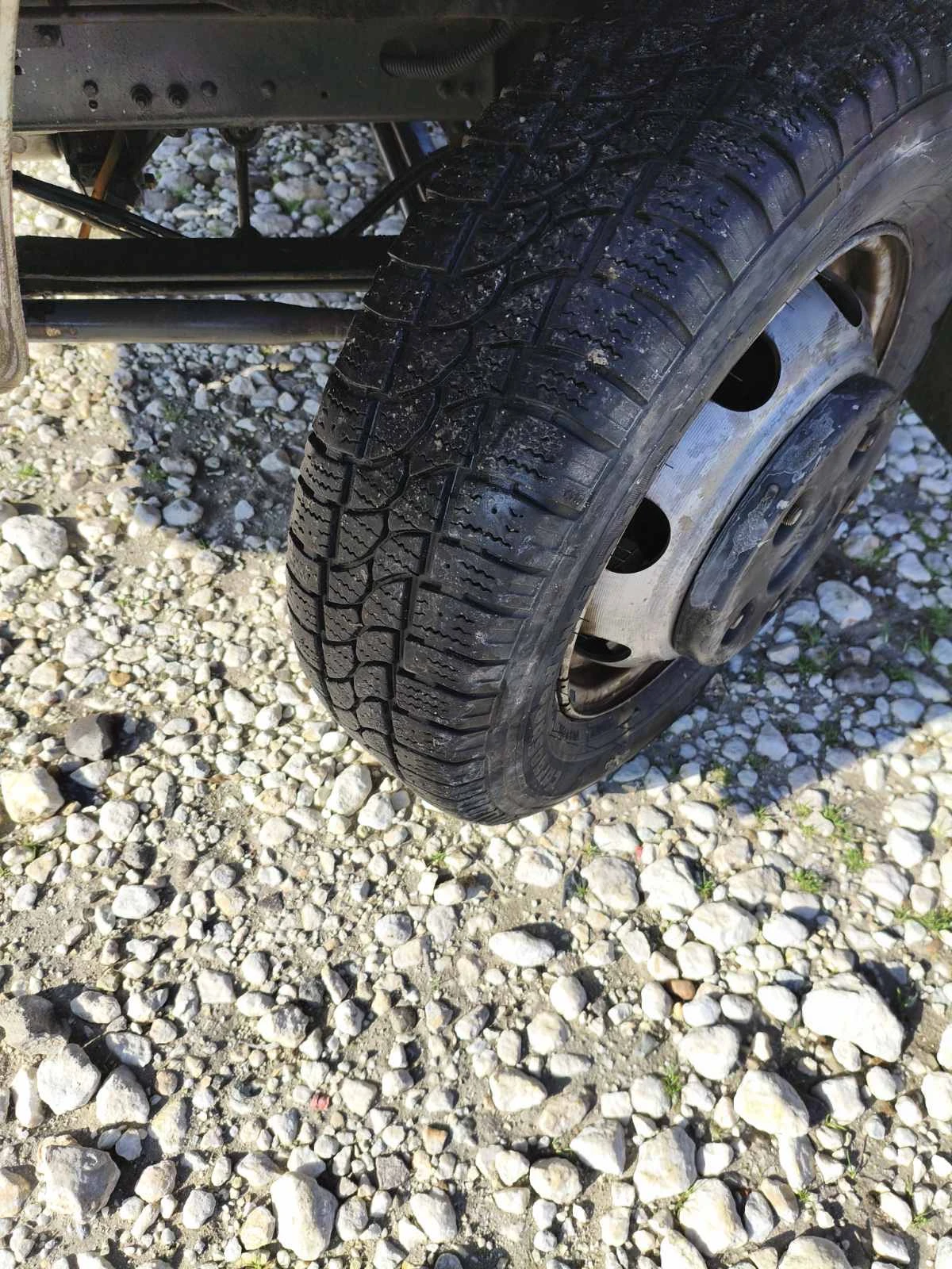 Nissan Trade  - изображение 9