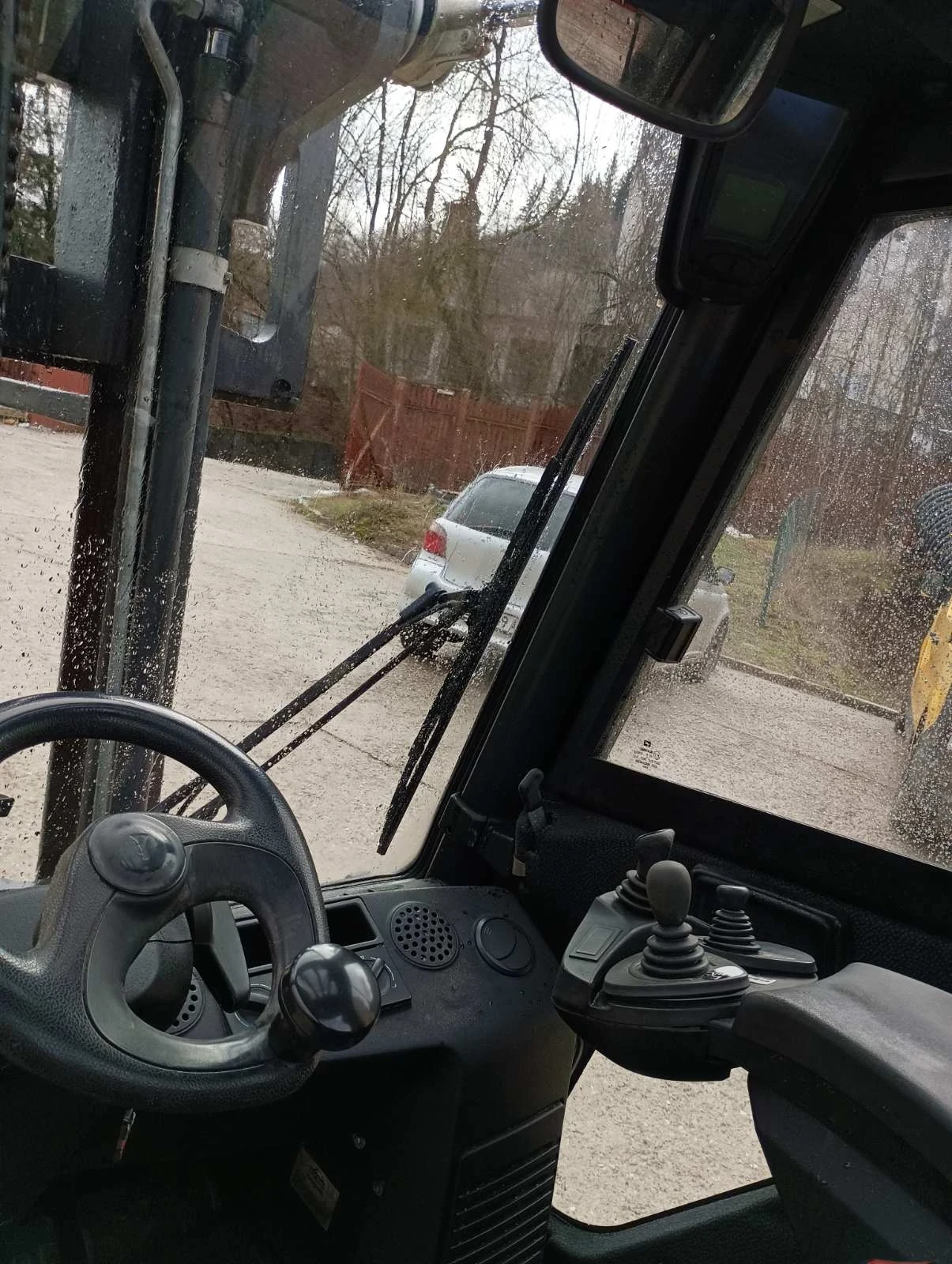 ������� Linde    ������� �30 ��� ���� �������� | Mobile.bg � ����������� 7