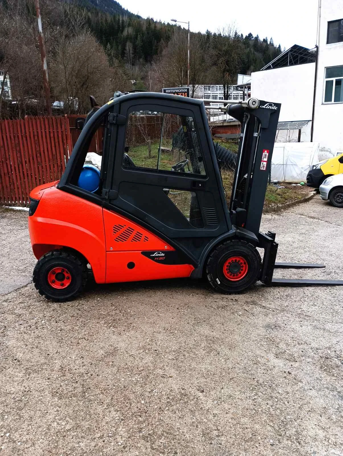 ������� Linde    ������� �30 ��� ���� �������� | Mobile.bg � ����������� 2