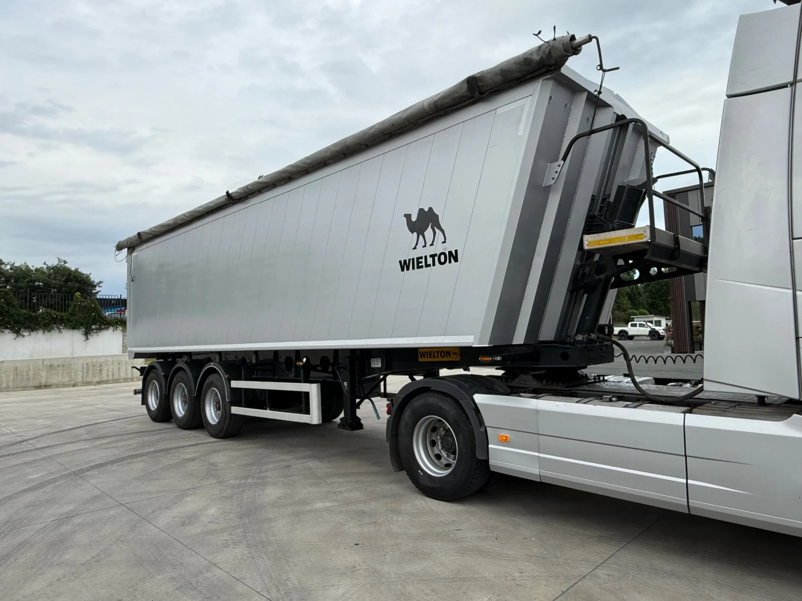 Полуремарке Wielton 55 m3 SAF Боге, снимка 4 - Ремаркета - 54360463