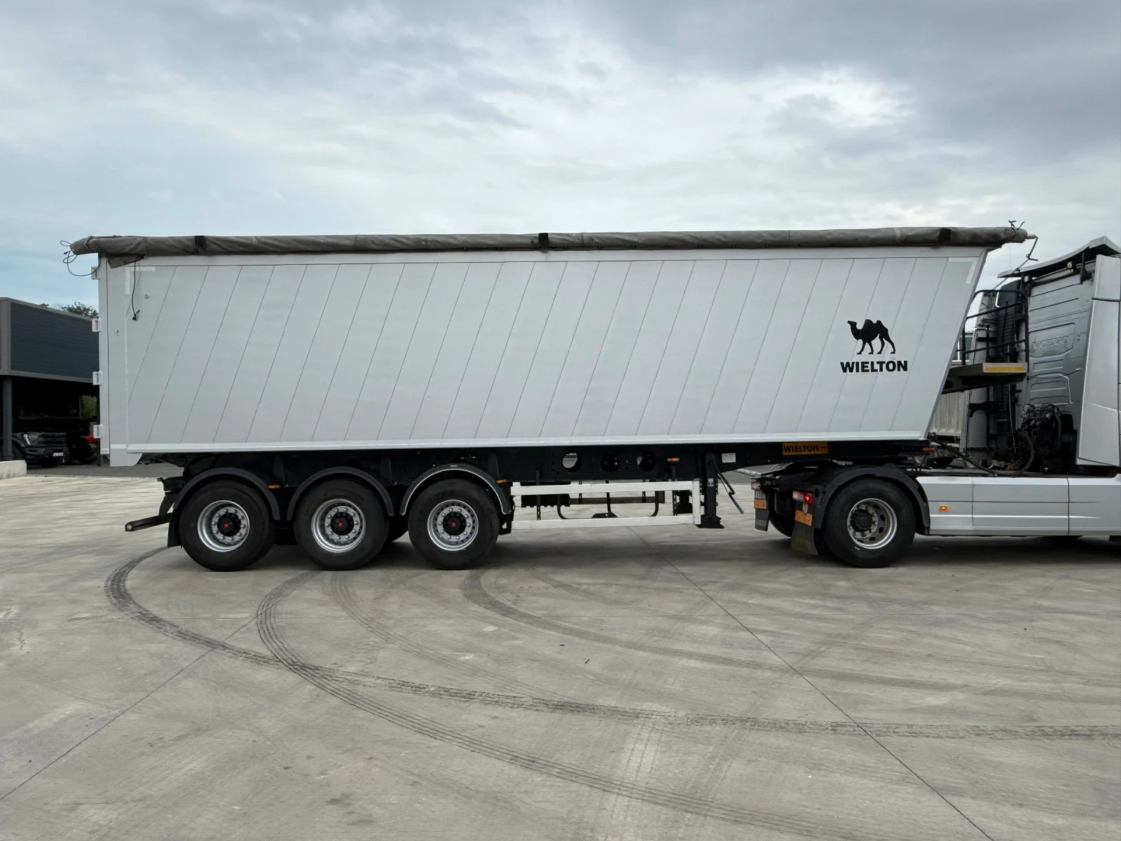 Полуремарке Wielton 55 m3 SAF Боге, снимка 5 - Ремаркета - 54360463