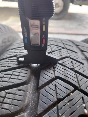 Гуми Зимни 235/55R18, снимка 1