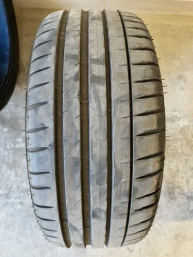 Гуми Летни 225/40R18, снимка 5 - Гуми и джанти - 47583773