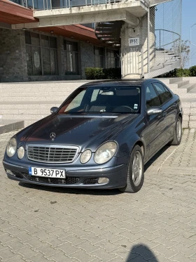 Mercedes-Benz E 220, снимка 1