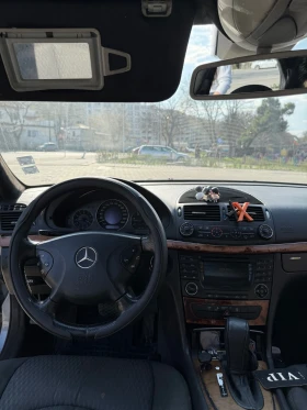 Mercedes-Benz E 220, снимка 7