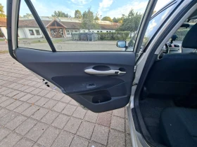 Toyota Auris 1.6 TEAMS, снимка 15