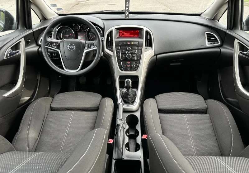 Opel Astra 1.7CDTi EURO 5, снимка 9 - Автомобили и джипове - 47544267