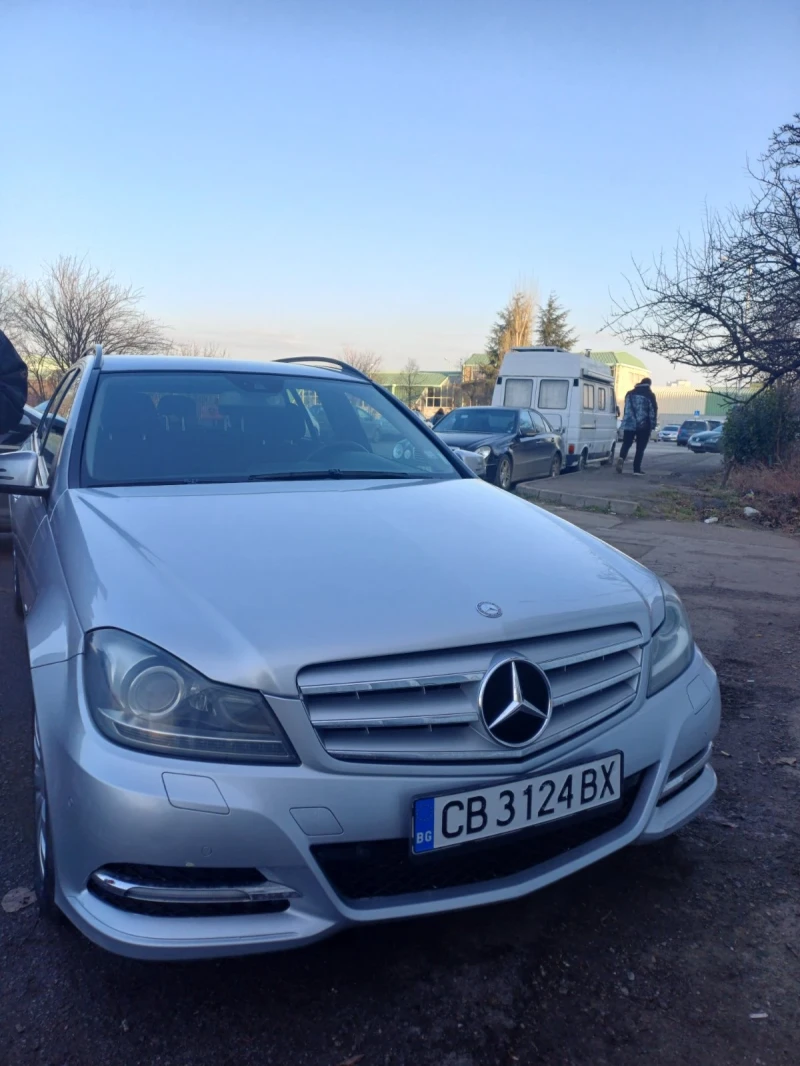 Mercedes-Benz C 220, снимка 1 - Автомобили и джипове - 48920696