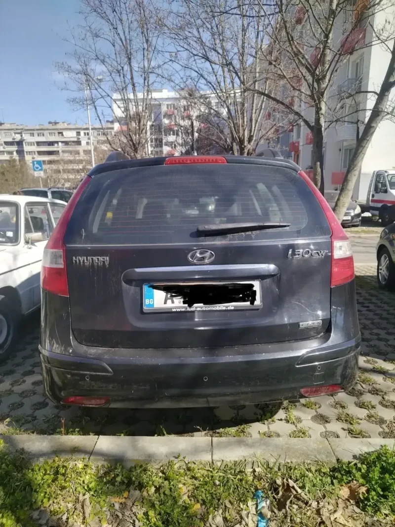 Hyundai I30 1.6 CRDI CW, снимка 5 - Автомобили и джипове - 49432693