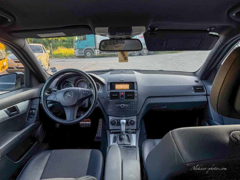 Mercedes-Benz C 180  AMG Kompressor   1.8 бензин/газ   Автоматик, снимка 9 - Автомобили и джипове - 52380337