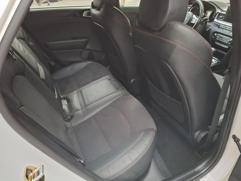 Kia Pro ceed 1.6 GT 204PS SWISS, снимка 12 - Автомобили и джипове - 52458286