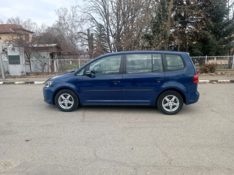 VW Touran 1.6 TDI НОВ ВНОС , снимка 8 - Автомобили и джипове - 52906072