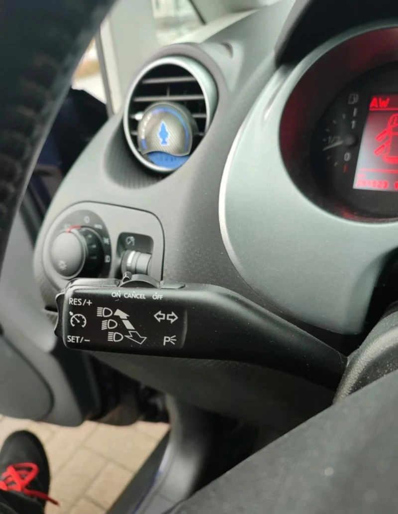 Seat Altea, снимка 14 - Автомобили и джипове - 53161272