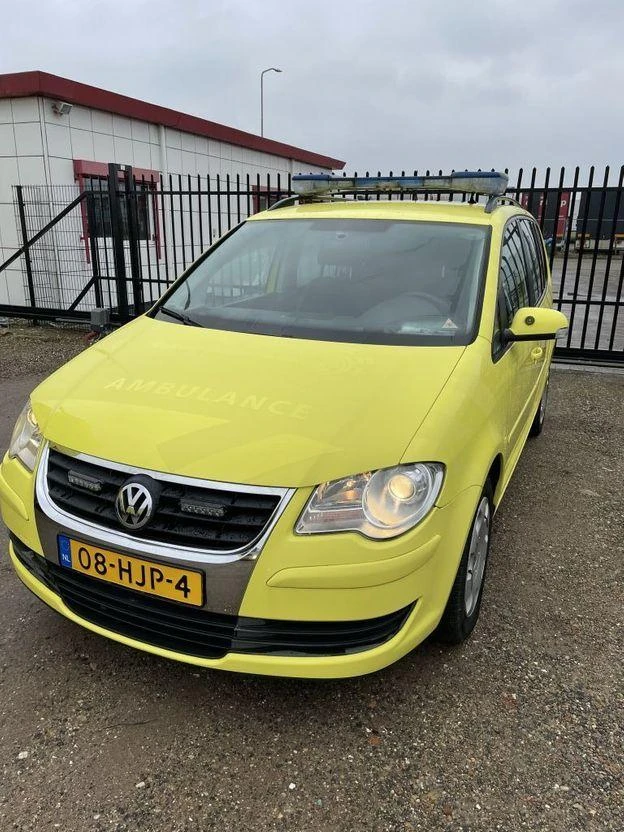 VW Touran 1.9 tdi на части, снимка 1 - Автомобили и джипове - 35985397