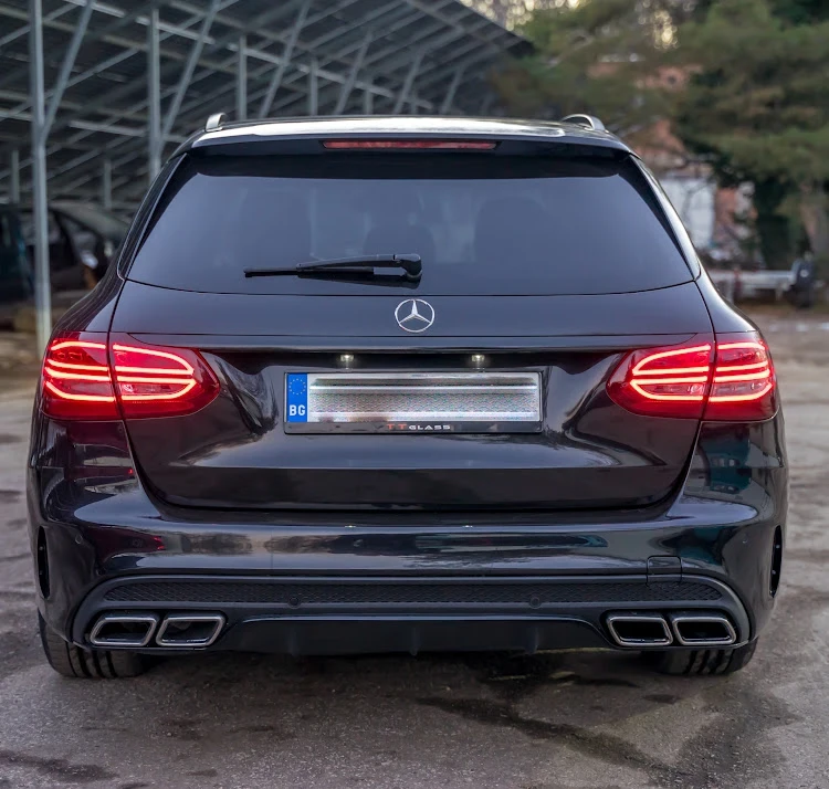 Mercedes-Benz C 220 AMG Line - изображение 4