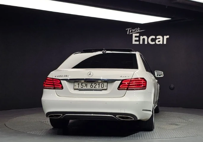 Mercedes-Benz E 250 4Matic Avantgarde - изображение 4