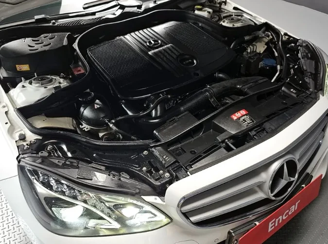 Mercedes-Benz E 250 4Matic Avantgarde - изображение 6