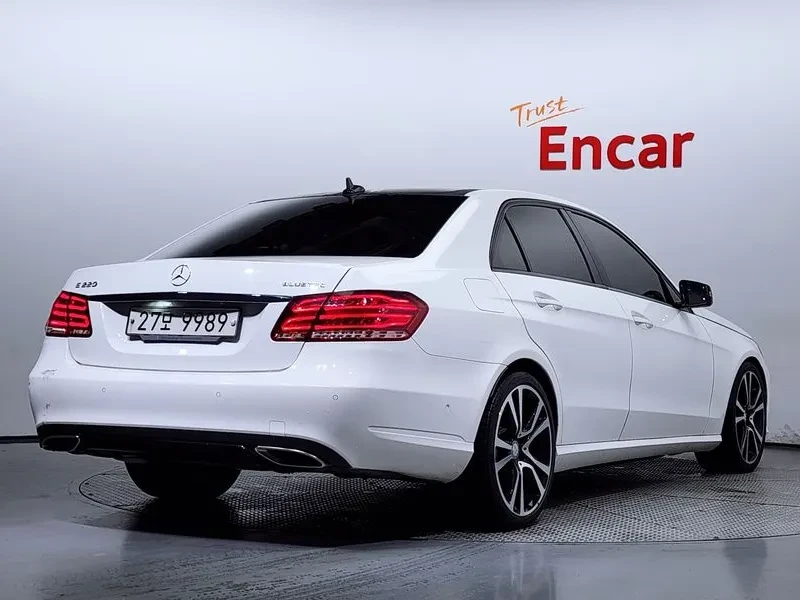 Mercedes-Benz E 220 Cdi Avantgarde Sport - изображение 2