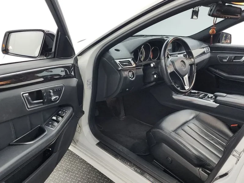 Mercedes-Benz E 220 Cdi Avantgarde Sport - изображение 10