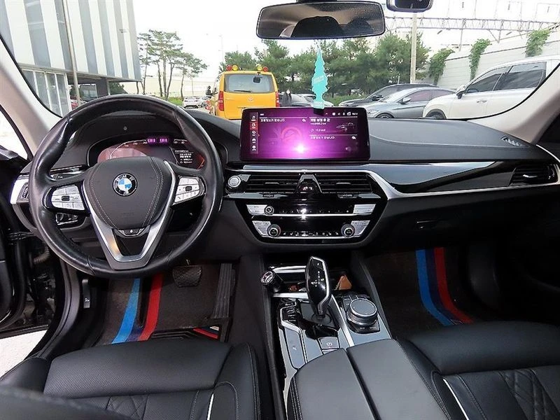 BMW 523 523d xDrive Luxury| 190к.с.| ВКЛ.ТЕХНОТЕСТ, снимка 7 - Автомобили и джипове - 55453841