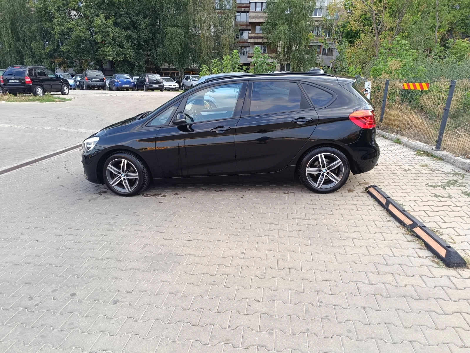 BMW 2 Active Tourer 218 - изображение 6