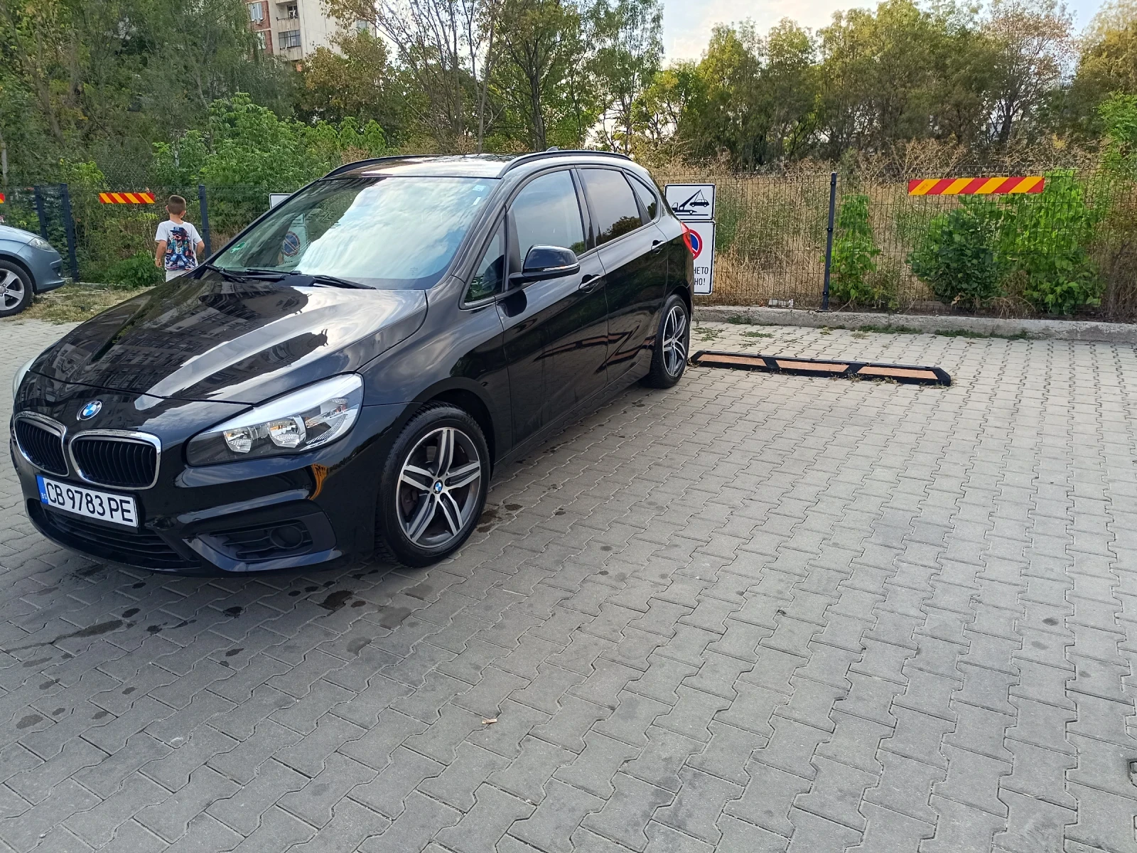 BMW 2 Active Tourer 218 - изображение 7